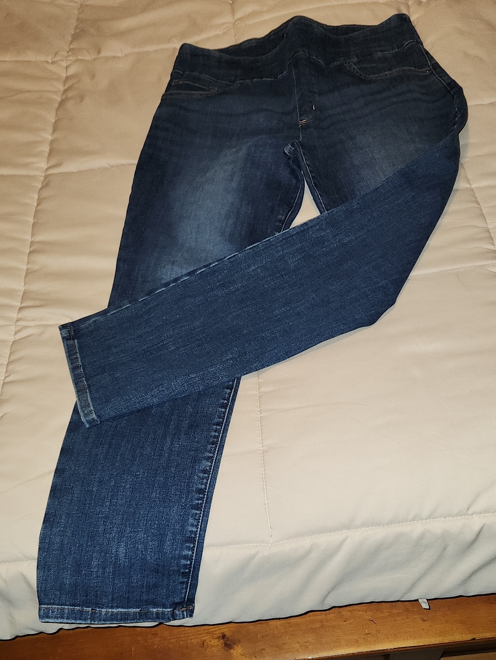 Lee Women’s Dark Wash Skinny Jeans